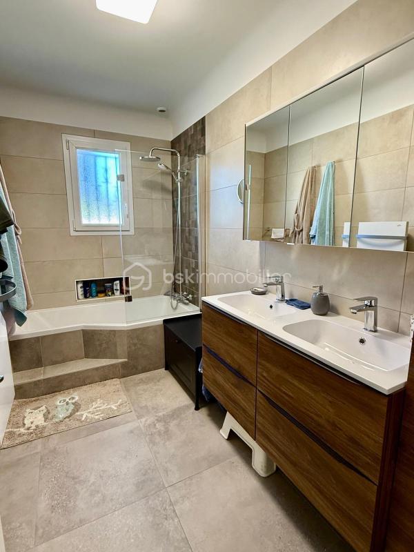 Maison - 130 m² - 7 pièces