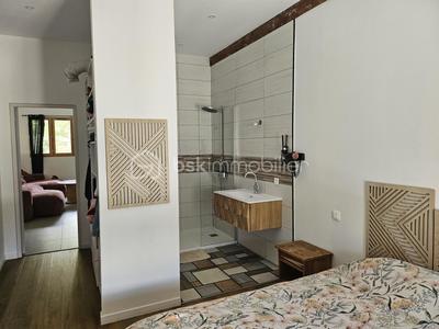 Maison de village - 252 m² - 8 pièces