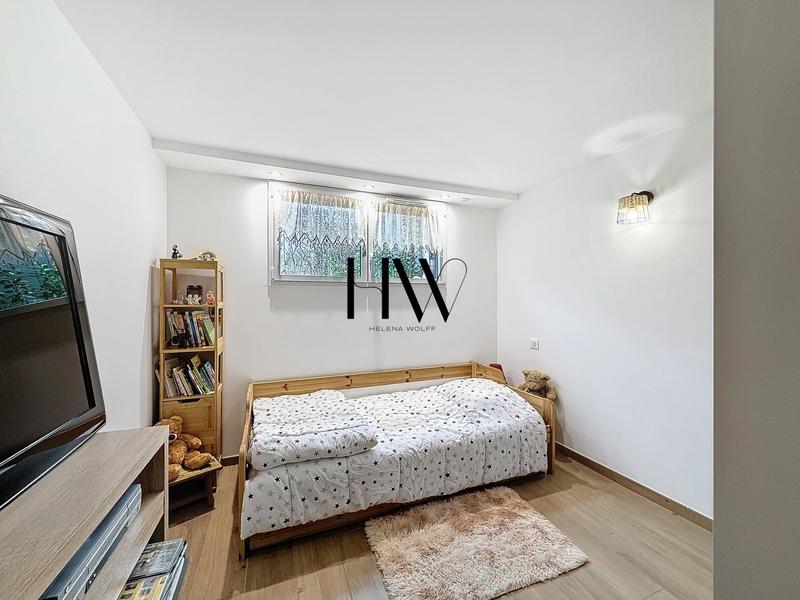 Maison - 437 m² - 14 pièces