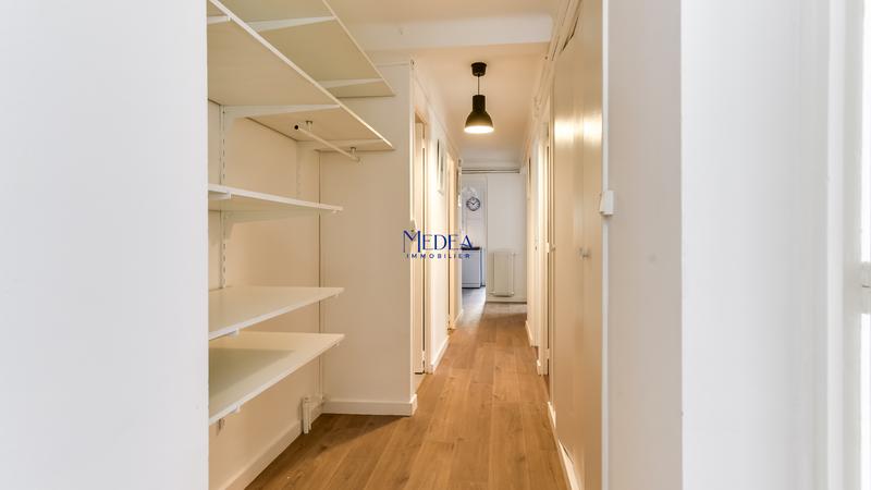 Appartement - 80 m² - 5 pièces