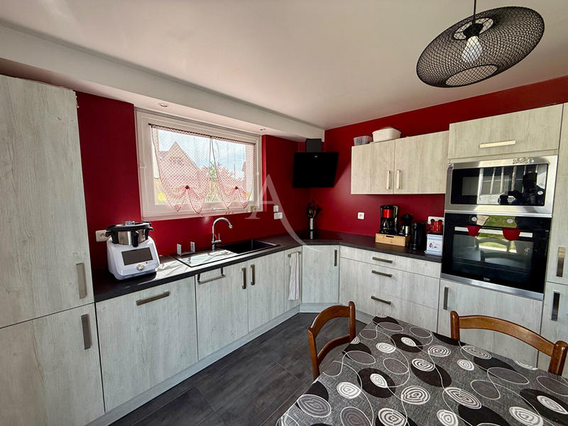 Maison - 193 m² - 8 pièces