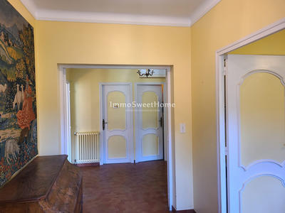 Villa - 230 m² - 8 pièces