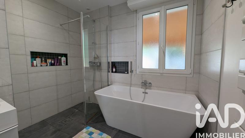 Maison - 174 m² - 6 pièces