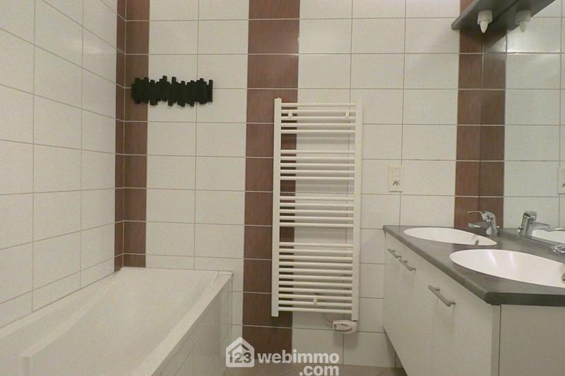 Appartement - 70 m² - 3 pièces