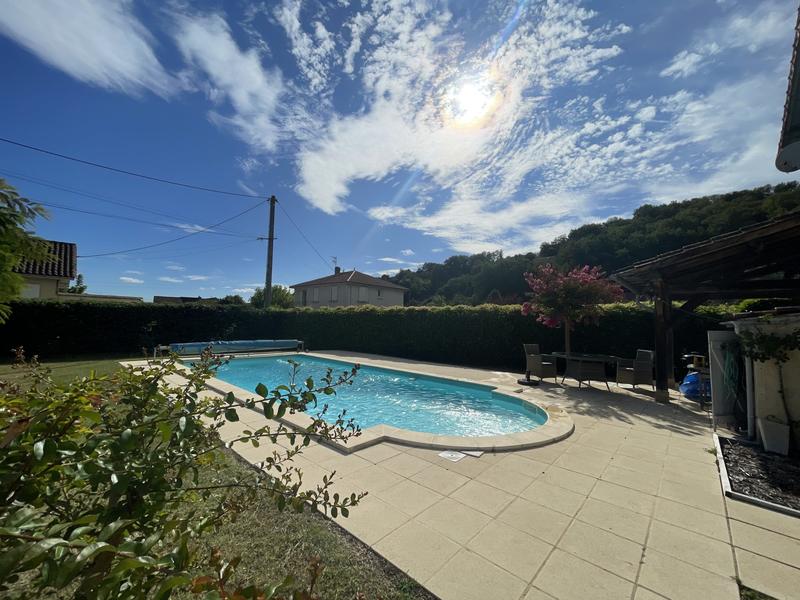 Maison traditionnelle - 130 m² - 6 pièces