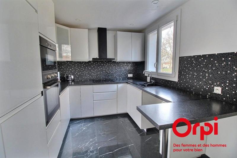 Appartement - 110 m² - 5 pièces