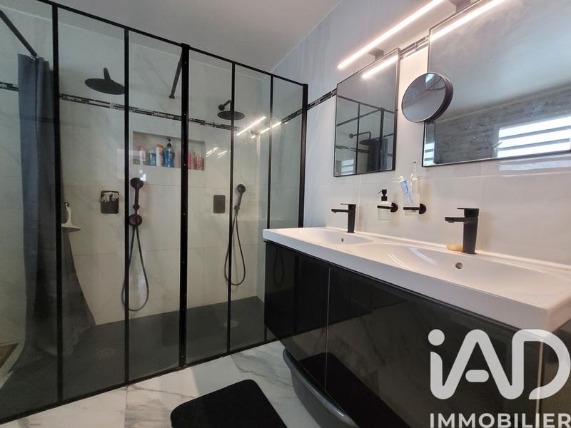 Maison - 93 m² - 4 pièces