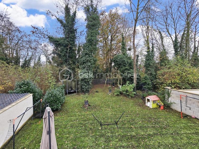 Pavillon - 100 m² - 6 pièces