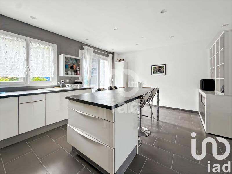 Maison - 92 m² - 4 pièces