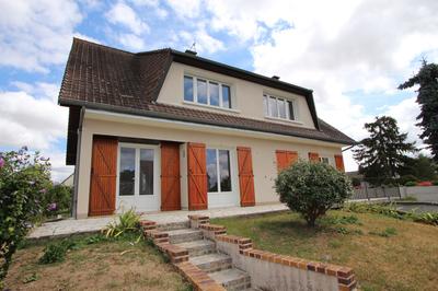 Maison - 163 m² - 6 pièces