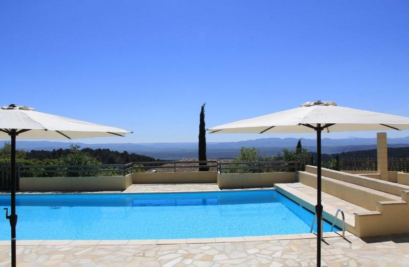 Local commercial - 2 500 m² - 43 pièces