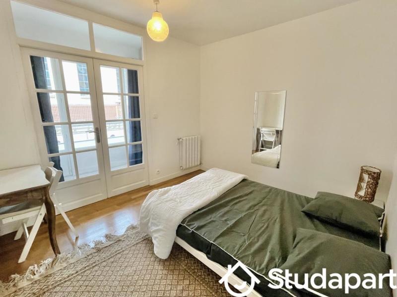 Appartement - 96 m² - 5 pièces