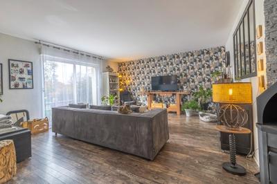 Maison - 151 m² - 6 pièces