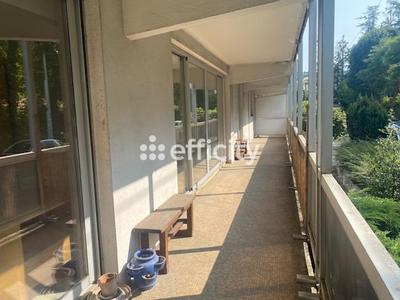 Appartement - 157 m² - 5 pièces