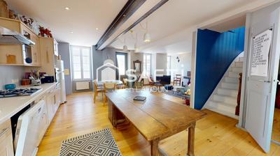 Maison - 138 m² - 5 pièces