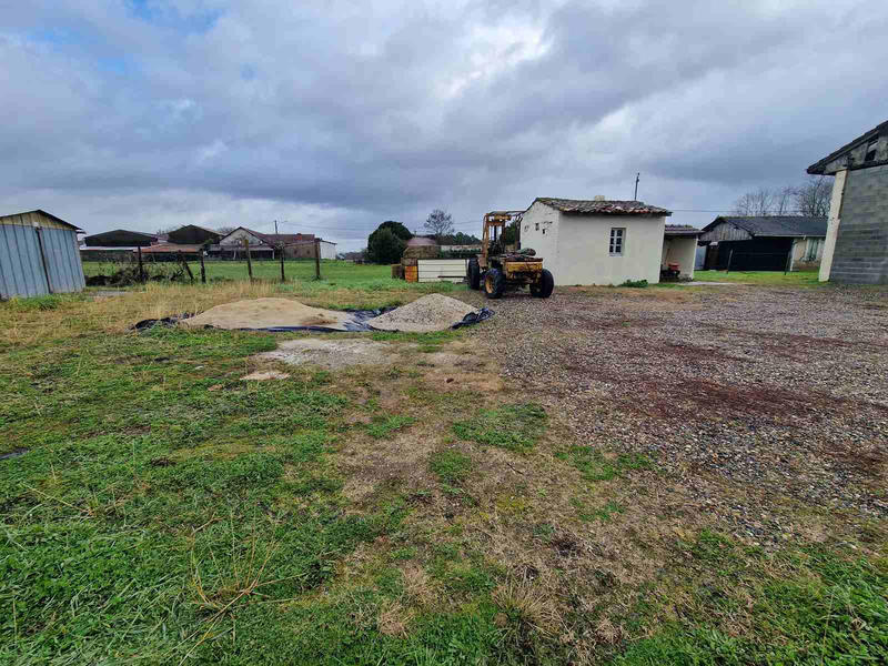 Parking / Garage - 112 m²