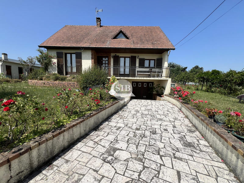 Maison - 110 m² - 5 pièces