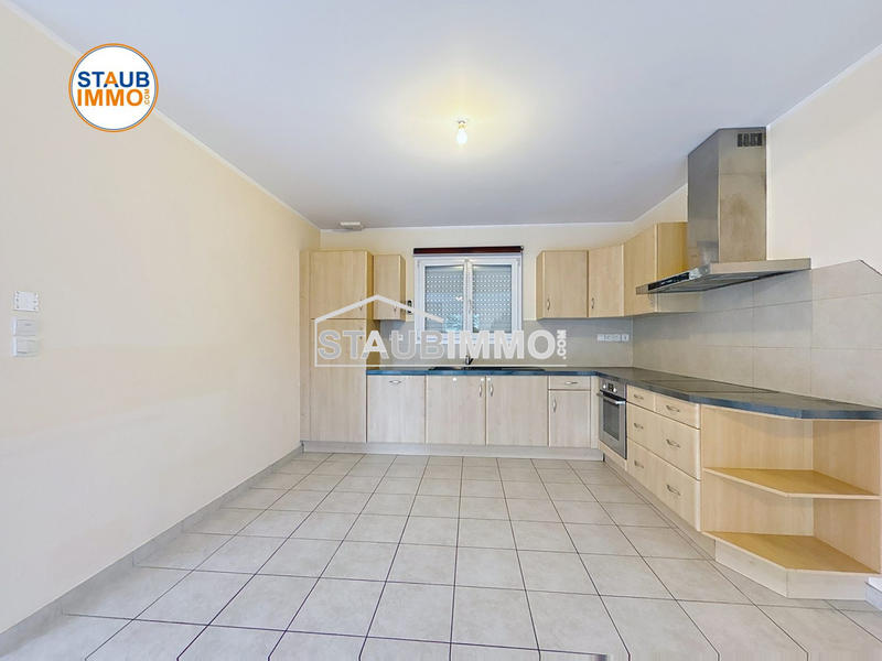 Maison - 93 m² - 5 pièces