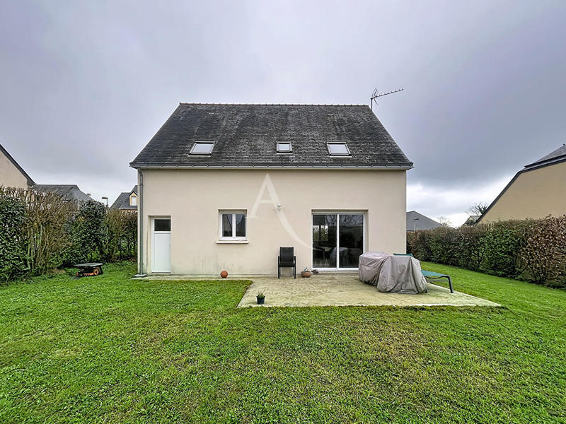 Maison - 80 m² - 5 pièces