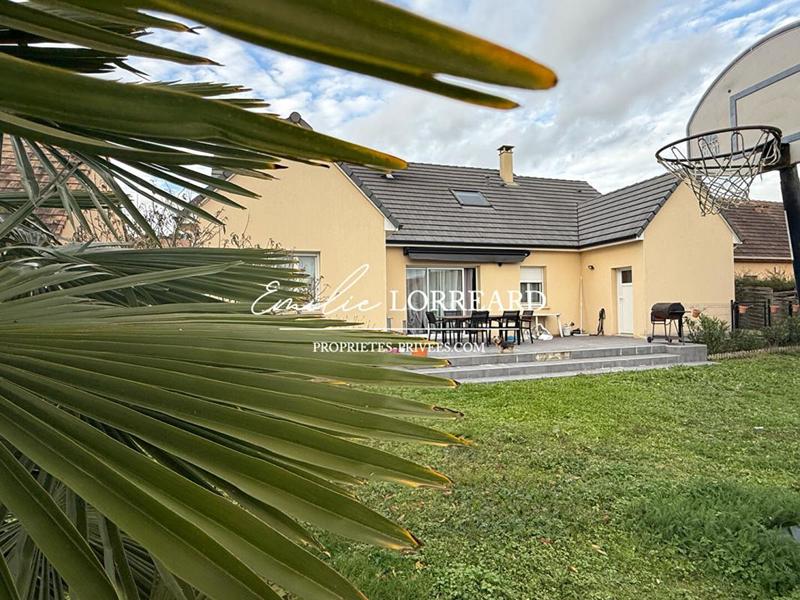 Maison - 122 m² - 6 pièces