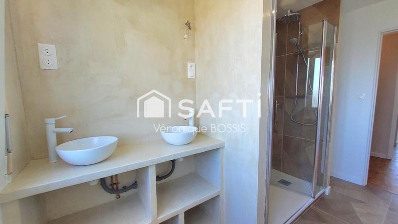 Appartement - 87 m² - 5 pièces