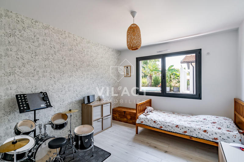 Maison contemporaine - 210 m² - 7 pièces