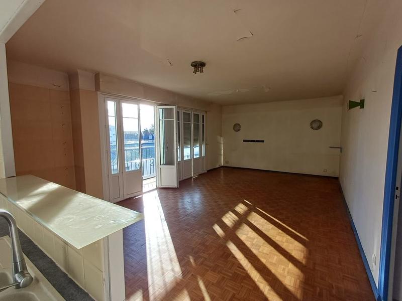 Appartement - 80 m² - 3 pièces