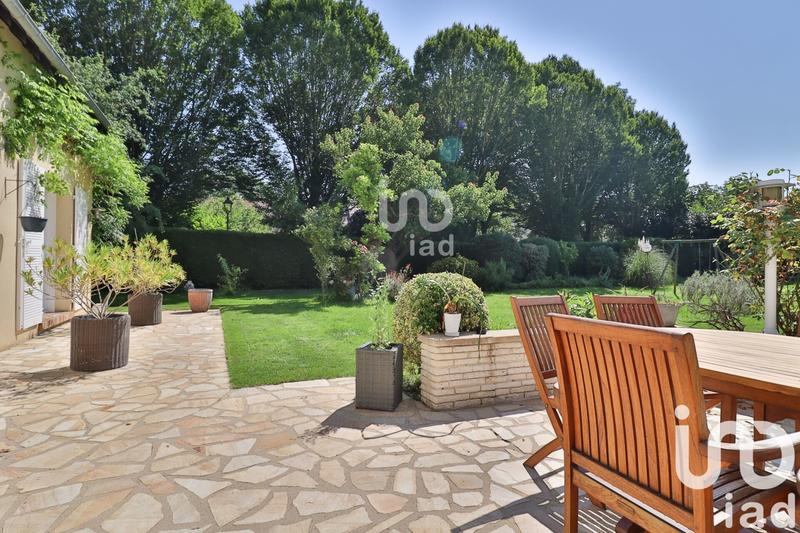 Maison - 201 m² - 6 pièces