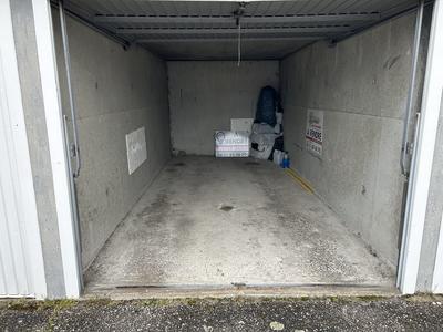 Parking / Garage - 14 m²