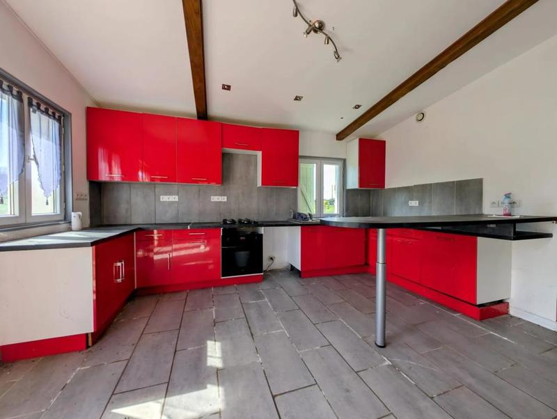 Maison - 220 m² - 9 pièces