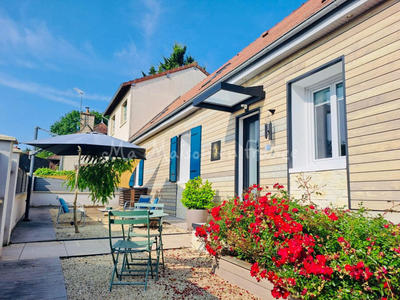 Maison - 107 m² - 5 pièces