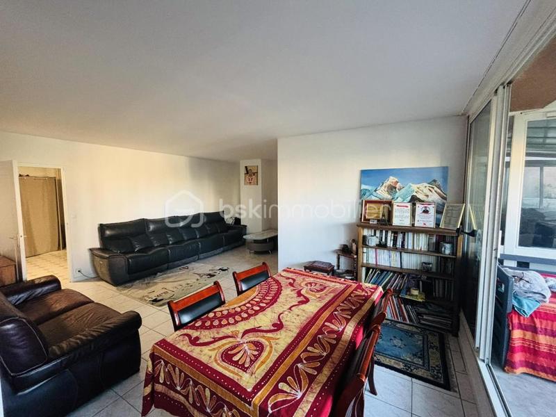 Appartement - 102 m² - 5 pièces