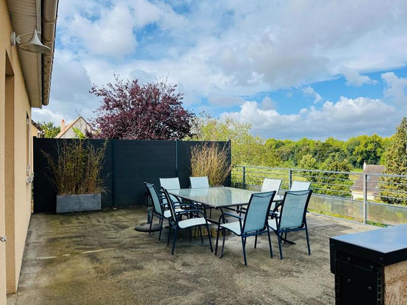 Maison - 140 m² - 6 pièces