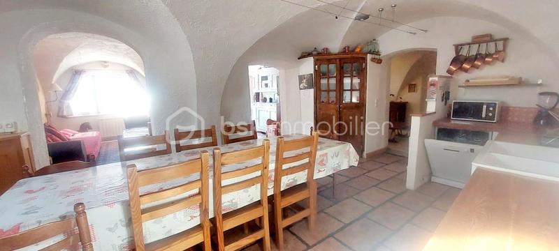 Appartement - 185 m² - 7 pièces