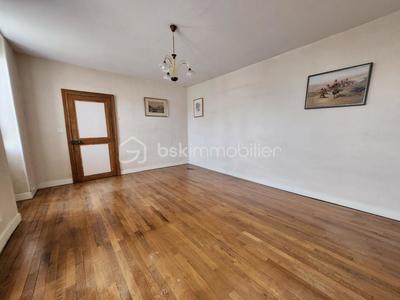 Maison de ville - 260 m² - 9 pièces