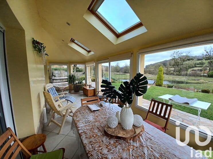 Maison de maîtres - 250 m² - 8 pièces