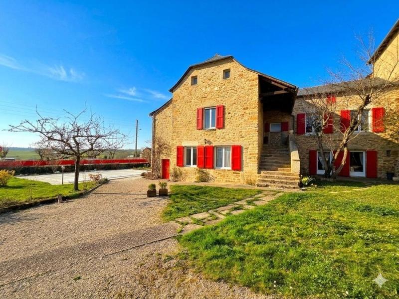 Maison - 277 m² - 9 pièces
