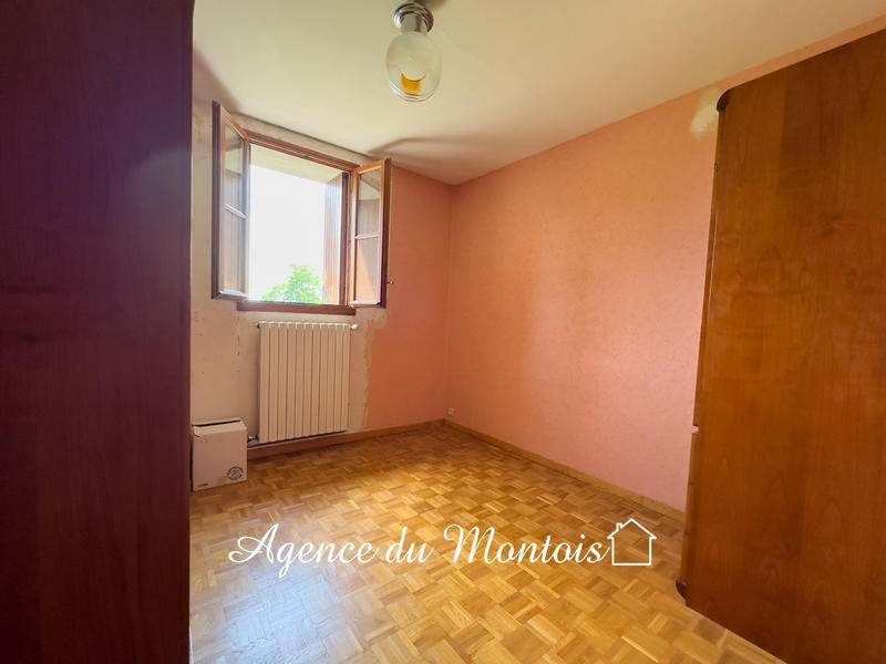 Maison - 182 m² - 6 pièces