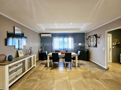 Villa - 152 m² - 4 pièces