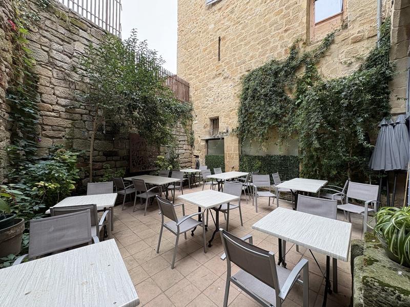 Fonds de commerce - 179 m²