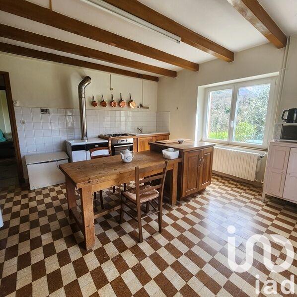 Maison - 187 m² - 7 pièces