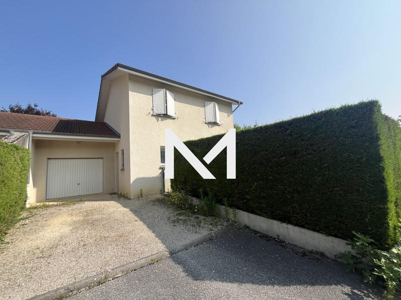 Maison - 96 m² - 4 pièces