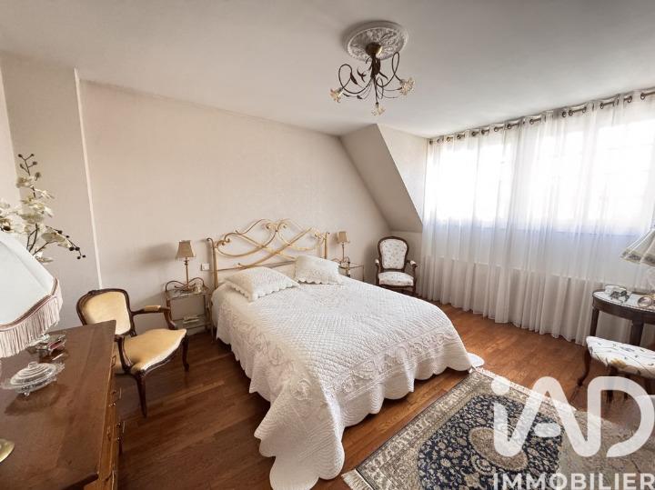 Maison de ville - 153 m² - 7 pièces