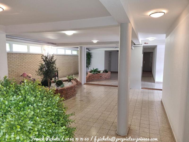 Appartement - 92 m² - 4 pièces