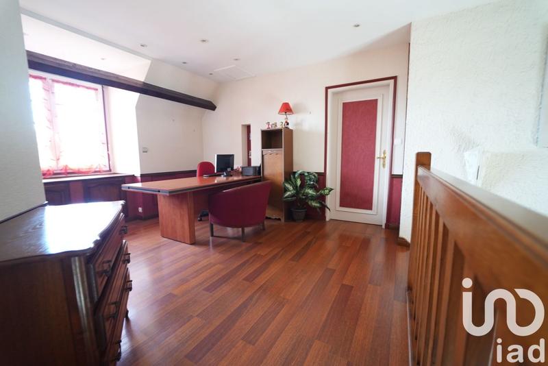 Maison - 201 m² - 10 pièces