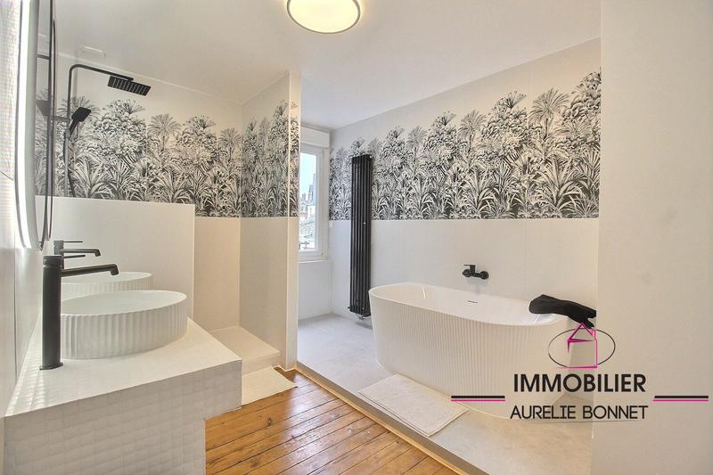 Maison - 135 m² - 6 pièces