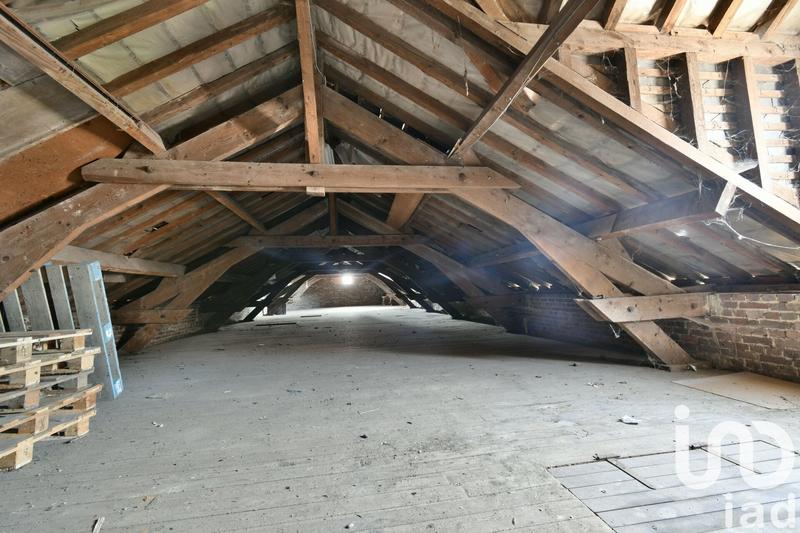 Maison - 650 m² - 5 pièces