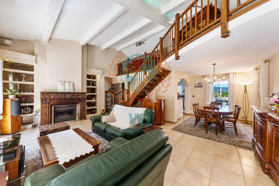 Maison - 165 m² - 6 pièces