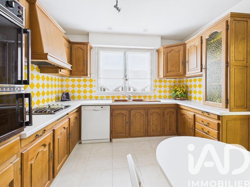 Maison - 167 m² - 6 pièces