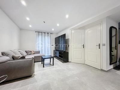 Maison traditionnelle - 103 m² - 4 pièces